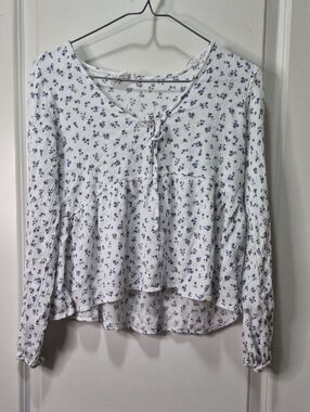 Hippie Rose White Long-Sleeve Blue Floral Tie-Front Peplum Top
